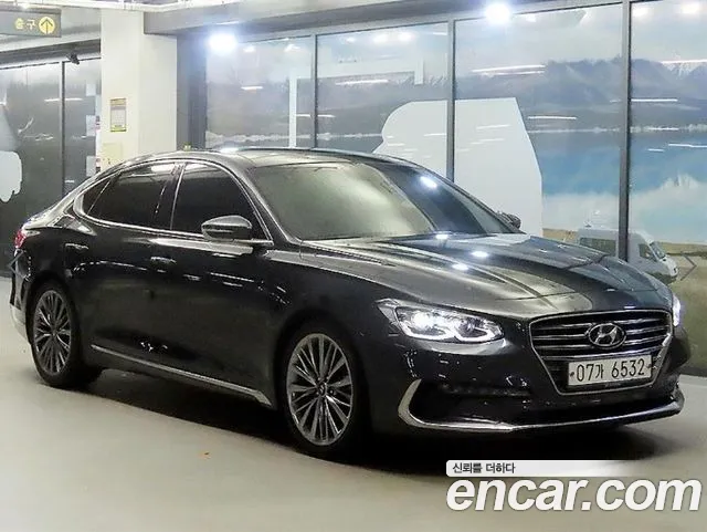 Hyundai Grandeur — фото 1