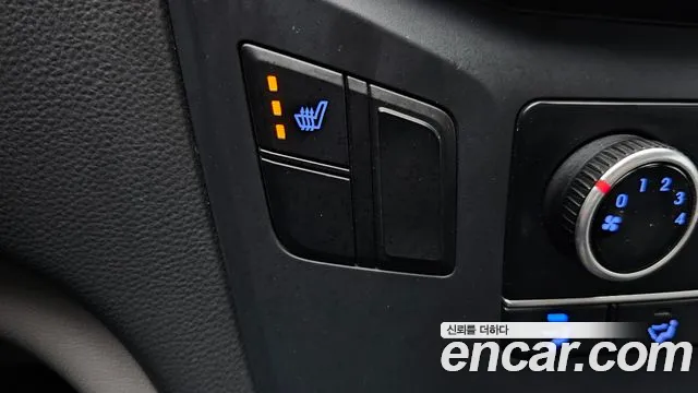 Hyundai Starex — фото 14