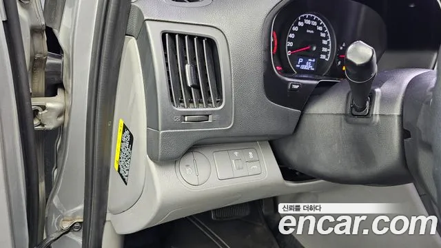 Hyundai Starex — фото 16