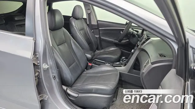 Hyundai i30 — фото 11
