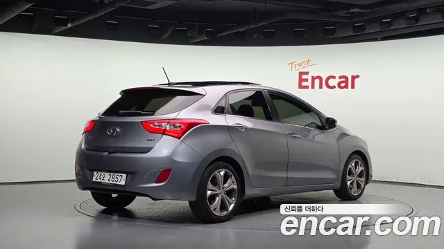 Hyundai i30 — фото 2