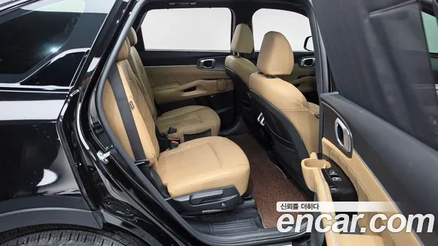 Kia Sorento — фото 11