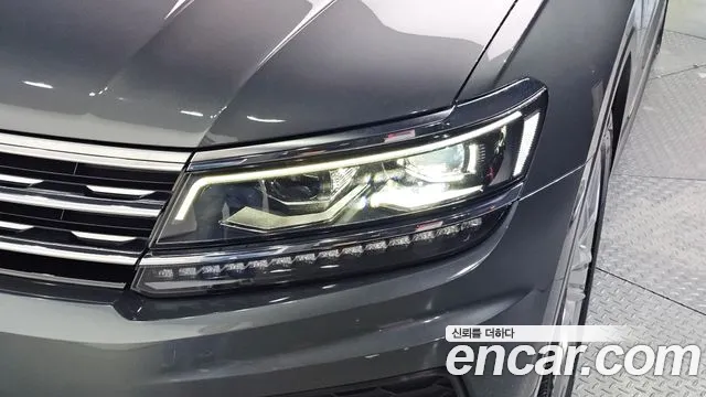 Volkswagen Tiguan — фото 22