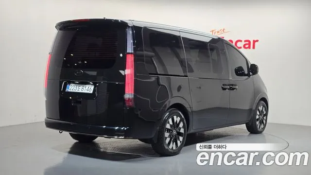 Hyundai Staria — фото 2