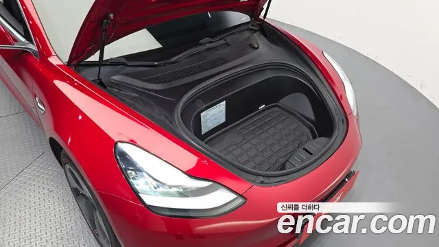 Tesla Model 3 — фото 6