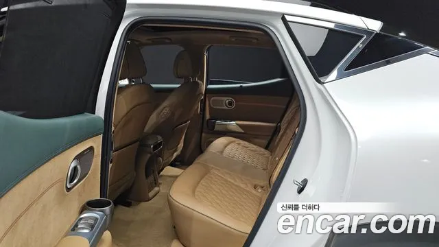 Genesis GV60 — фото 12