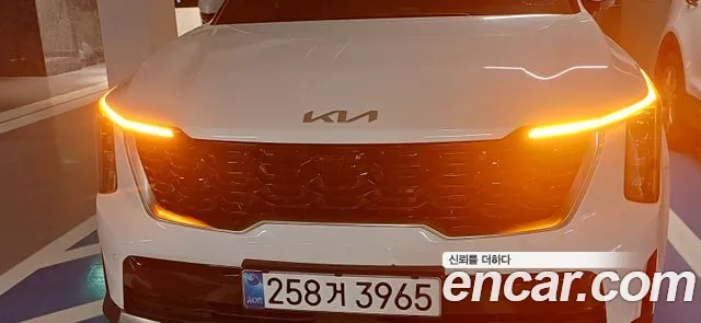 Kia Sorento — фото 1