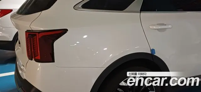 Kia Sorento — фото 4