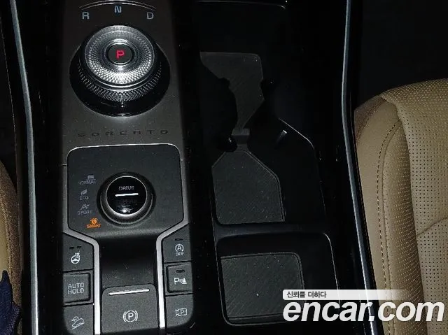 Kia Sorento — фото 9