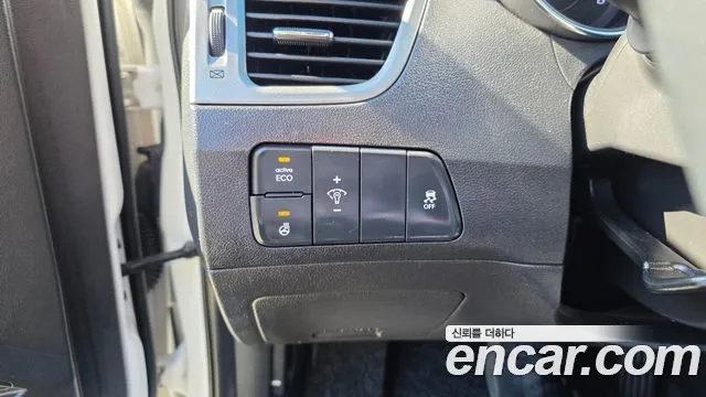 Hyundai Avante — фото 19
