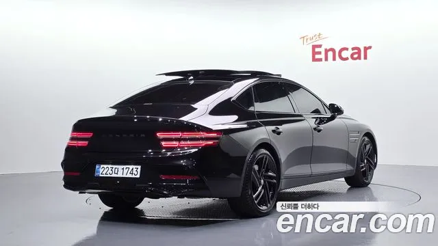 Genesis G80 — фото 1