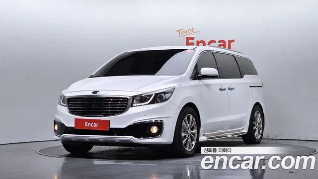 Kia Carnival — фото 1