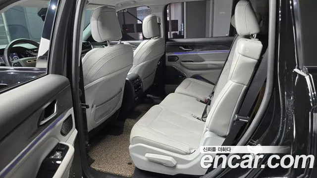 Jeep Cherokee — фото 12