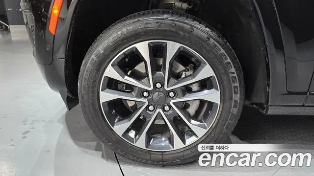 Jeep Cherokee — фото 5