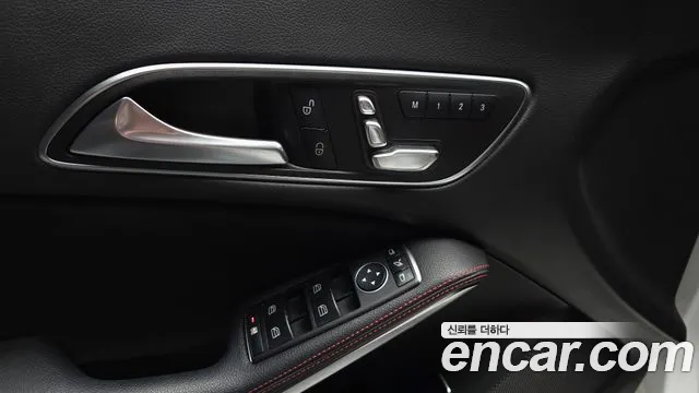 Mercedes-Benz CLA-Class — фото 18