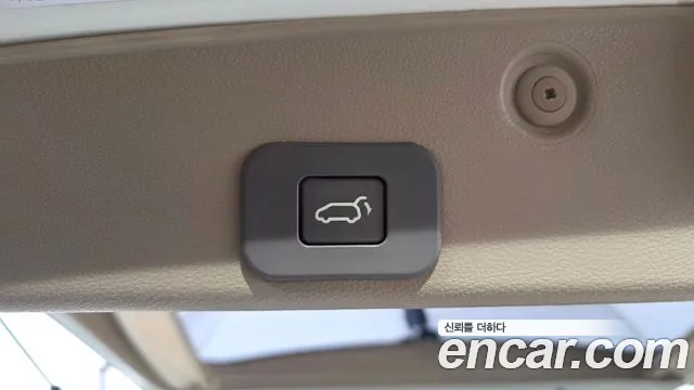 Kia Carnival — фото 18