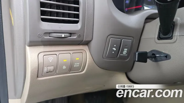 Kia Carnival — фото 30