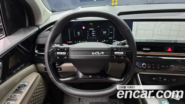 Kia Carnival — фото 12