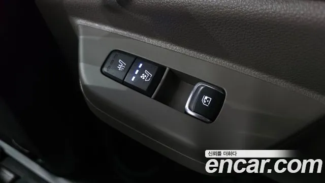 Kia Carnival — фото 16