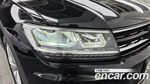 Volkswagen Tiguan — фото 22