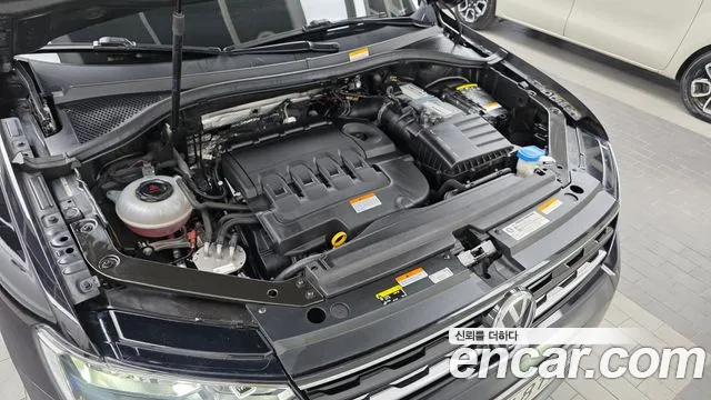Volkswagen Tiguan — фото 5