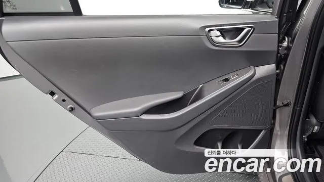 Hyundai Ioniq 5 — фото 25