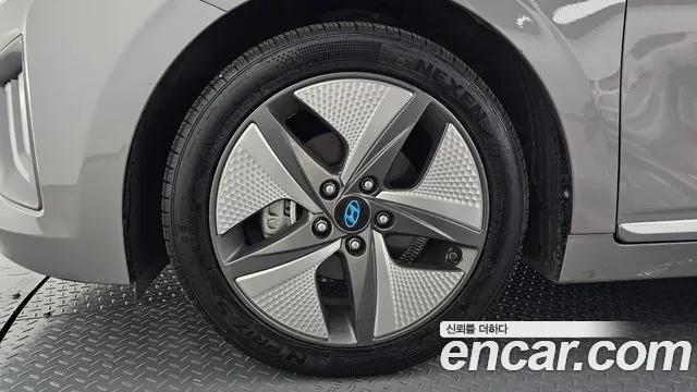 Hyundai Ioniq 5 — фото 4