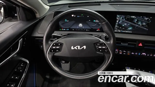 Kia EV6 — фото 13