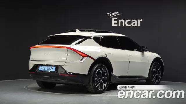 Kia EV6 — фото 2