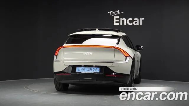 Kia EV6 — фото 4