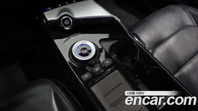 Kia EV6 — фото 9