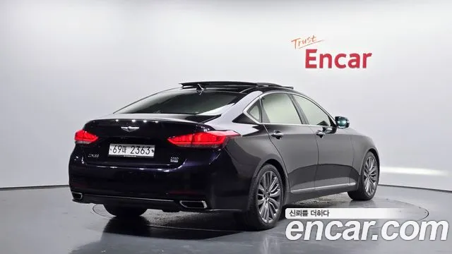 Hyundai Genesis — фото 1