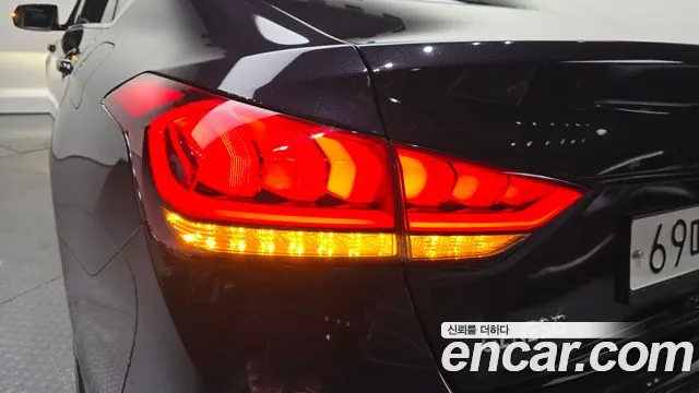 Hyundai Genesis — фото 23