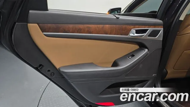 Hyundai Genesis — фото 25