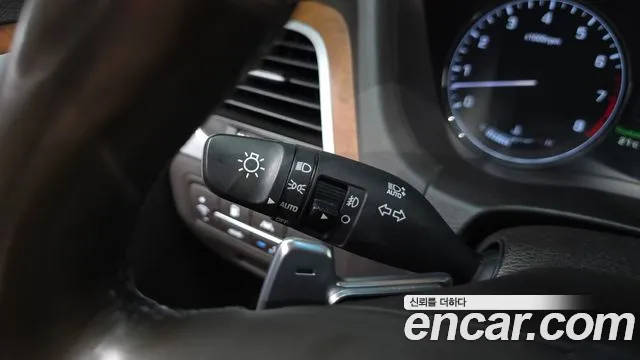 Hyundai Genesis — фото 32