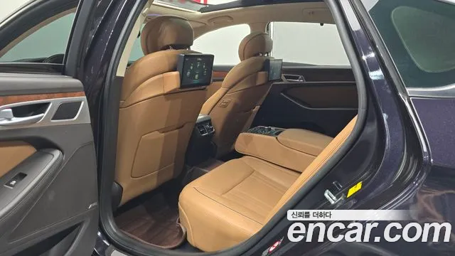 Hyundai Genesis — фото 10