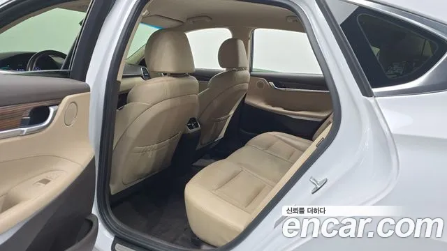 Hyundai Grandeur — фото 11