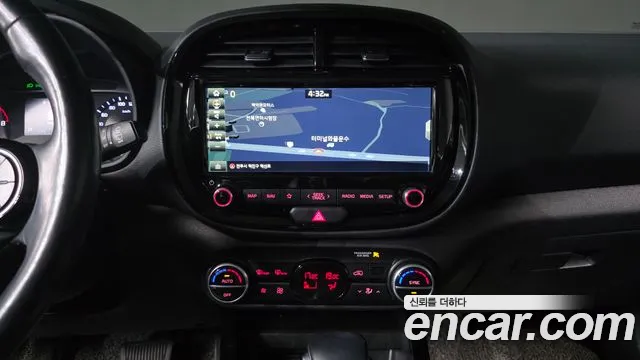 Kia Soul — фото 14