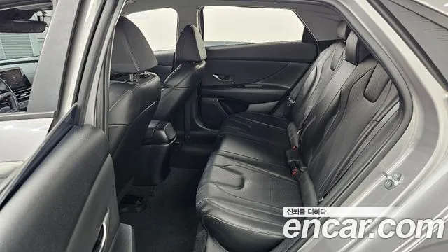 Hyundai Avante — фото 12