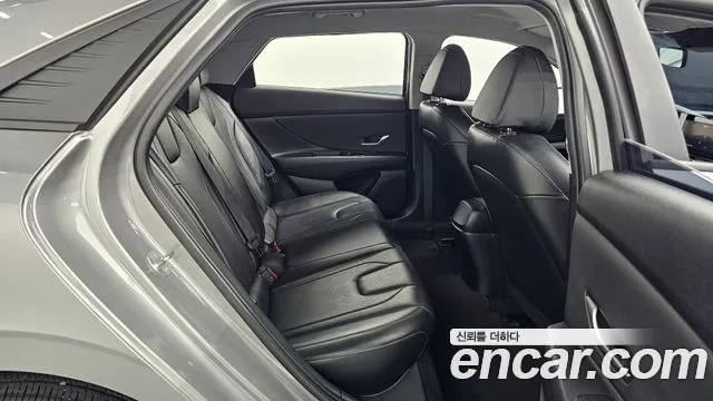 Hyundai Avante — фото 26