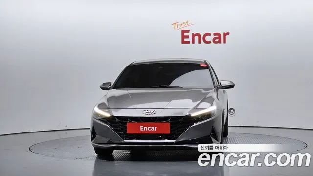 Hyundai Avante — фото 3