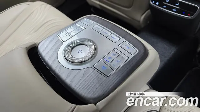 Genesis G80 — фото 17