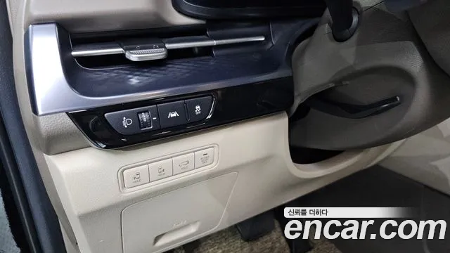 Kia Carnival — фото 14