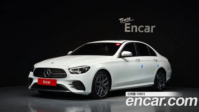 Mercedes-Benz E-Class — фото 1
