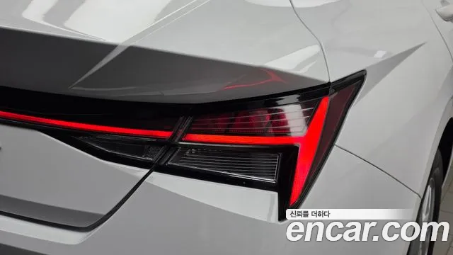 Hyundai Avante — фото 23