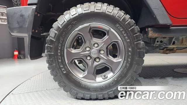 Jeep Wrangler — фото 5
