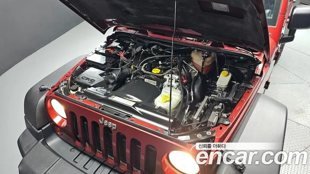 Jeep Wrangler — фото 6