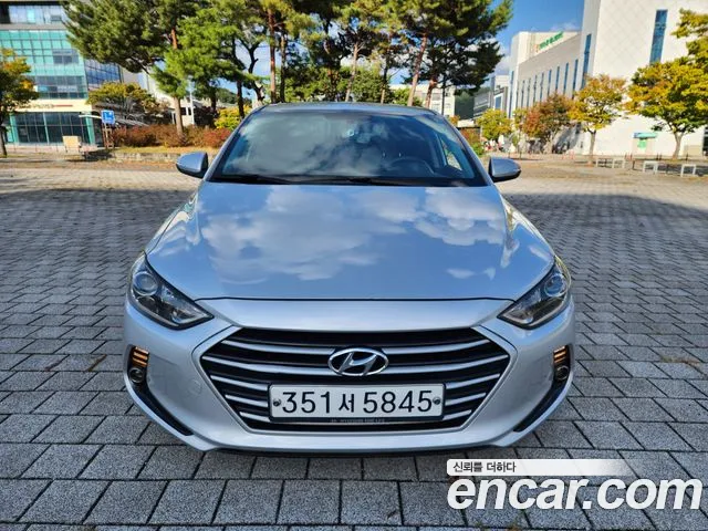 Hyundai Avante — фото 1