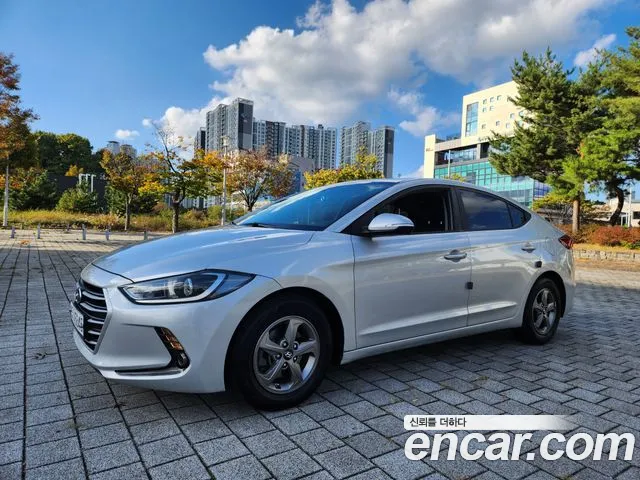 Hyundai Avante — фото 2