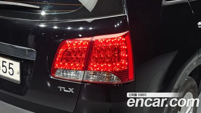 Kia Sorento — фото 23